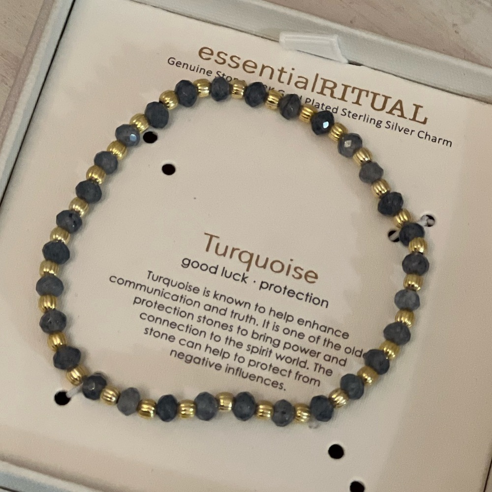 Essential Ritual Turquoise Bracelet - Picture 3 of 3